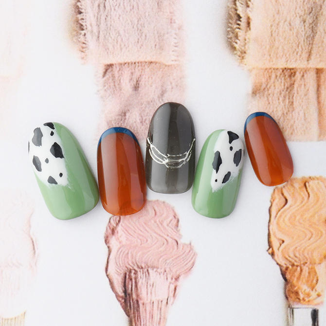 <center>ぬりかけレオパード柄で指先をさりげなくモードにチェンジ<br>(K09-ST12)</center>