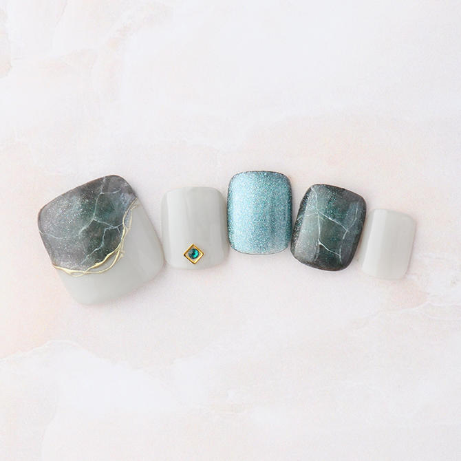 <center>【FOOT】シックな天然石アートで足元に奥行き感をプラスして<br>(K09-ST14)</center>