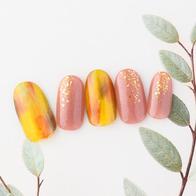 <center>オータムカラーのマグネットタイダイで指先から秋を感じて<br>(K09-S11)</center>