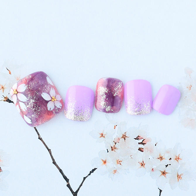 <center>【FOOT】<br>マーブルのベースに桜が映えるラメきらめく春フット<br>(L02-CP1-ST14)</center>