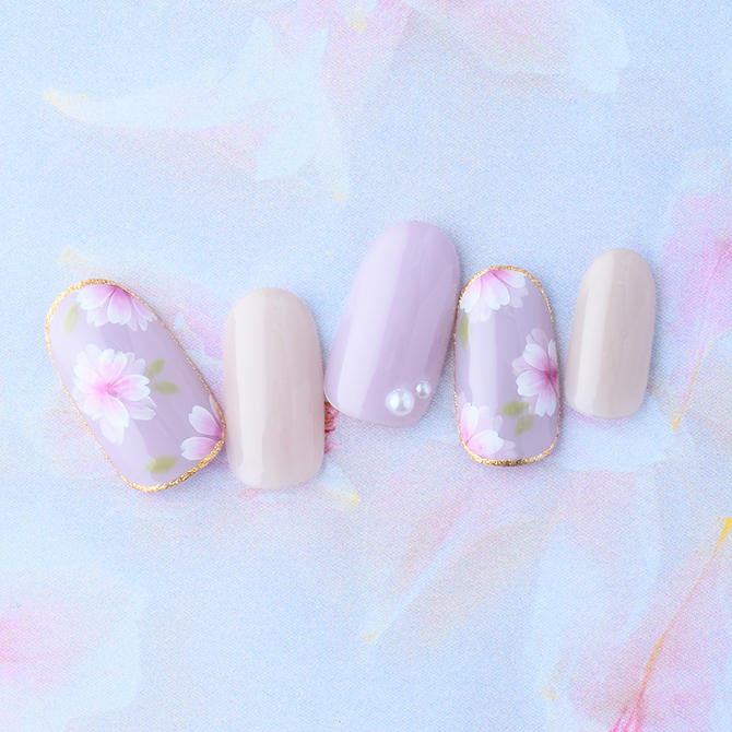 <center>ミルキーカラーに柔らかな透明感とフラワーの上品さを<br>(L02-CP1-P12)</center>