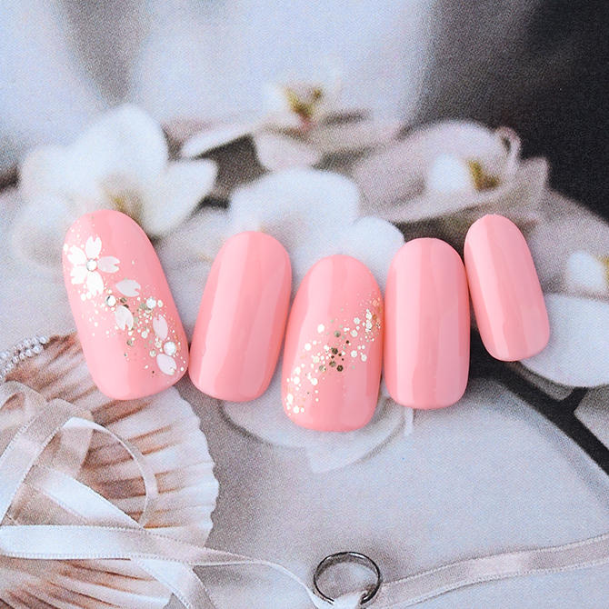 <center>桜のラメが指先を上品に彩る春のときめき<br>(L02-CP1-L11)</center>