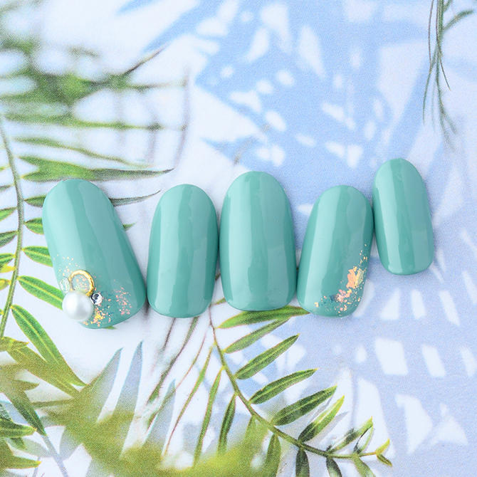 <center>爽やかミントにパールのアクセントを添えて快活に<br>(L02-CP1-L13)</center>