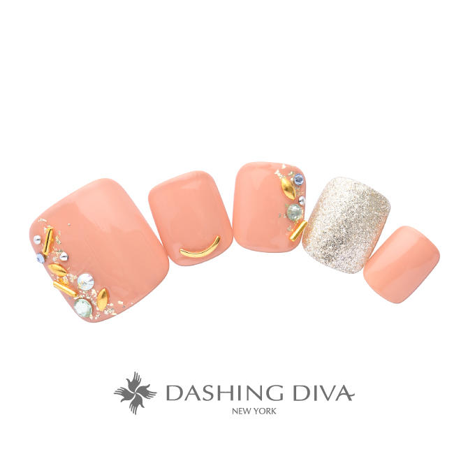 散りばめたキラキラが輝くピンクフットネイル D06 27 ネイルデザイン ネイルサロンのダッシングディバ Dashing Diva