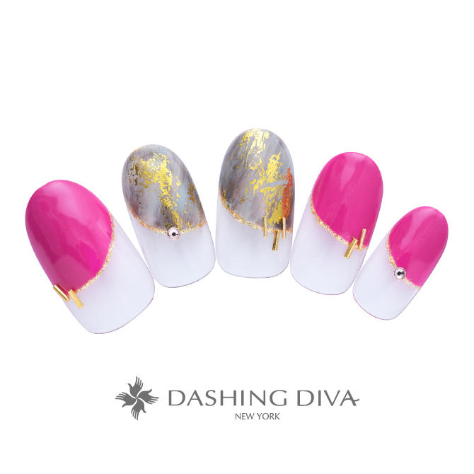 ゴールドを効かせた斜めタイダイアート ピンク フレンチ 秋 冬 ネイルデザイン ネイルサロンのダッシングディバ Dashing Diva