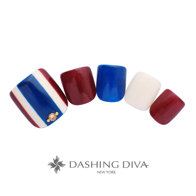 濃いめカラーのマリン風ストライプフットネイル ネイルデザイン ネイルサロンのダッシングディバ Dashing Diva