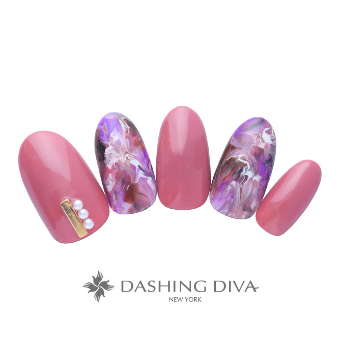 濃いめピンクに大人上品なマーブル模様でこなれ感のある指先に F03 26 ネイルデザイン ネイルサロンのダッシングディバ Dashing Diva