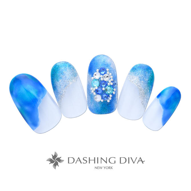 誕生石シリーズ ９月 サファイア Br 深く 鮮やかなブルーグラデーションに煌めきを添えて F09 33 ネイルデザイン ネイルサロンのダッシングディバ Dashing Diva