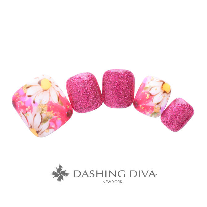 夏の日差しに映えるピンクにホワイトフラワーで華やか気分 G07 Cp1 24 ネイルデザイン ネイルサロンのダッシングディバ Dashing Diva