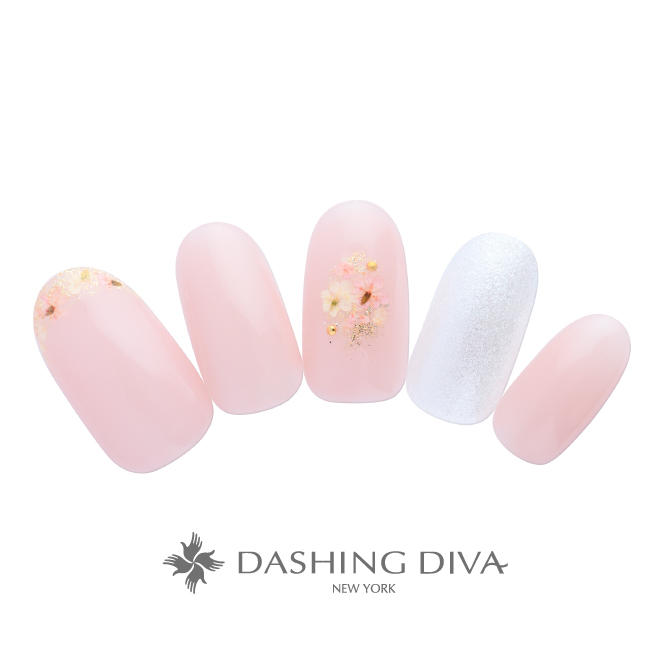 柔らかな押し花を爪先に集めてゴールドラメのほのかな輝きを (L02-CP1-S12)